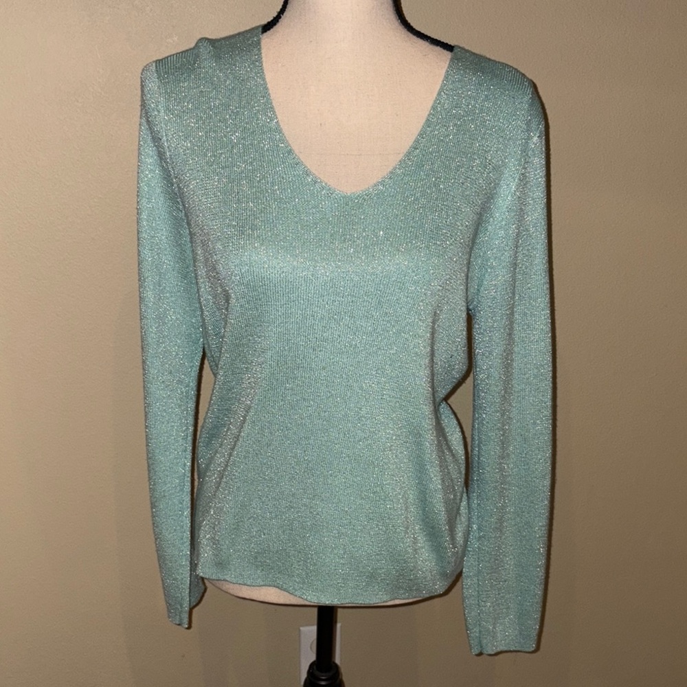 Elegant Women's Sweater in Sparkling Light Blue